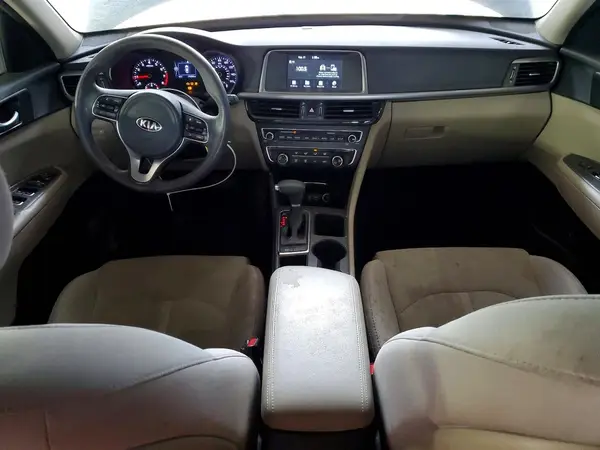 5XXGT4L3XJG245648 2018 KIA OPTIMA - Image 8