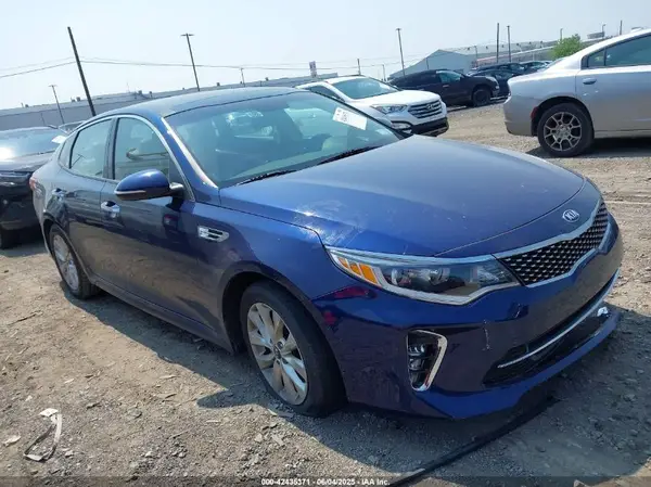 5XXGT4L3XJG247321 2018 KIA OPTIMA - Image 1
