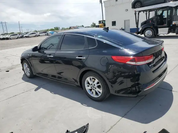 5XXGT4L3XJG247741 2018 KIA OPTIMA - Image 2