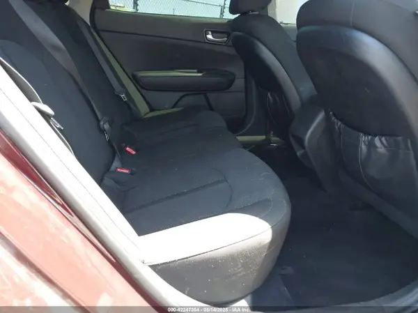 5XXGT4L3XJG248906 2018 KIA OPTIMA - Image 8
