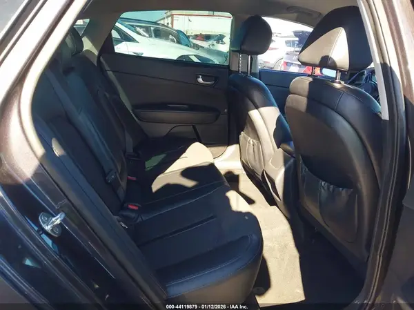5XXGT4L3XJG251093 2018 KIA OPTIMA - Image 8