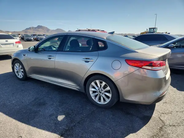 5XXGT4L3XJG251210 2018 KIA OPTIMA - Image 2