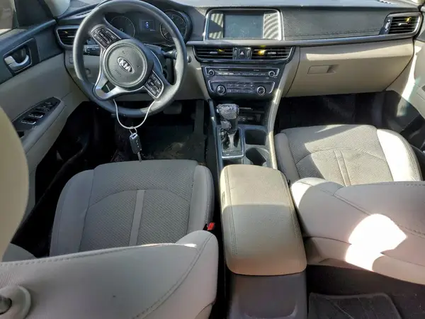 5XXGT4L3XJG251739 2018 KIA OPTIMA - Image 8