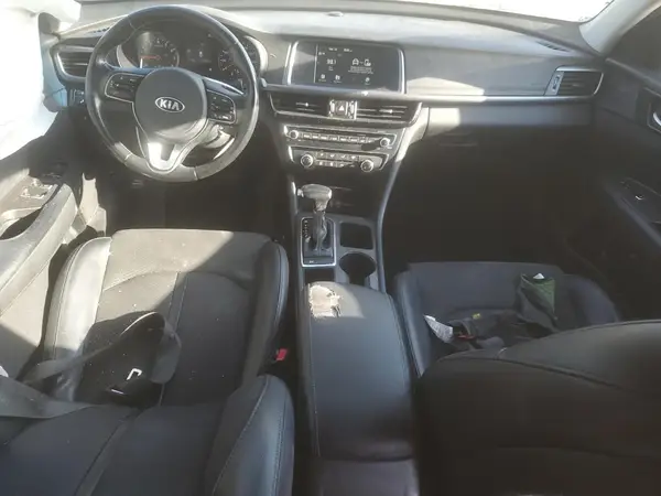 5XXGT4L3XJG252163 2018 KIA OPTIMA - Image 8