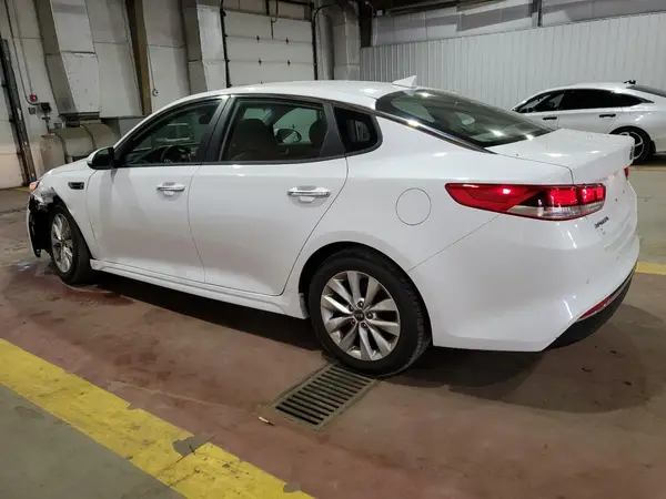 5XXGT4L3XJG255046 2018 KIA OPTIMA - Image 2