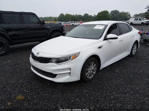 5XXGT4L3XJG255290 2018 KIA OPTIMA - Image 2