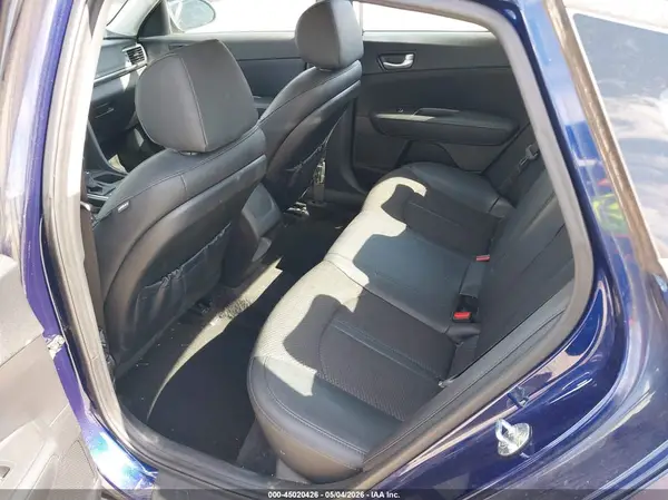 5XXGT4L3XJG255404 2018 KIA OPTIMA - Image 8