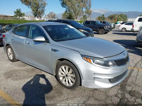 5XXGT4L3XJG258352 2018 KIA OPTIMA - Image 1