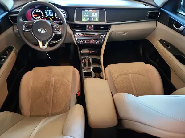 5XXGT4L3XJG259209 2018 KIA OPTIMA - Image 8
