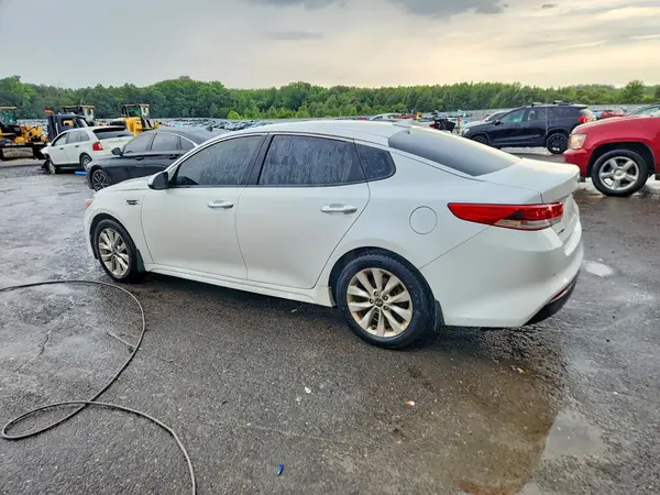 5XXGT4L3XJG259310 2018 KIA OPTIMA - Image 2