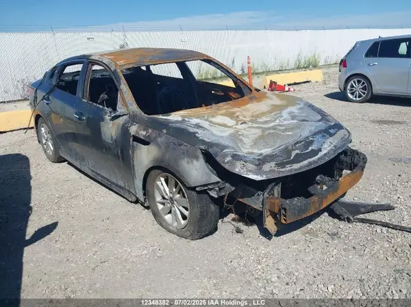 5XXGT4L3XJG259890 2018 KIA OPTIMA - Image 1
