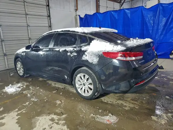 5XXGT4L3XJG260098 2018 KIA OPTIMA - Image 2