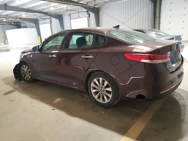 5XXGT4L3XJG260800 2018 KIA OPTIMA - Image 2