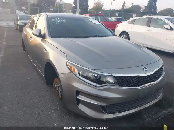 5XXGT4L3XJG261882 2018 KIA OPTIMA - Image 1