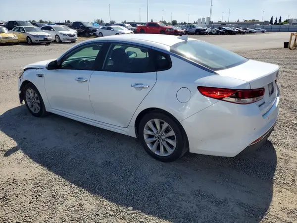 5XXGT4L3XJG263325 2018 KIA OPTIMA - Image 2