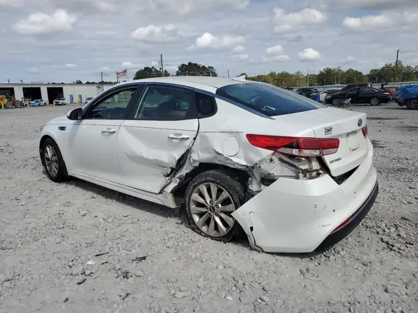 5XXGT4L3XJG264961 2018 KIA OPTIMA - Image 2