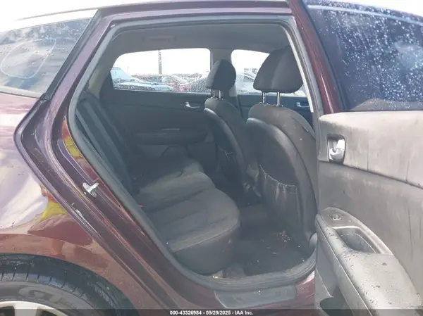 5XXGT4L3XJG265589 2018 KIA OPTIMA - Image 8