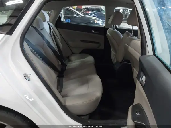 5XXGT4L3XJG267567 2018 KIA OPTIMA - Image 8