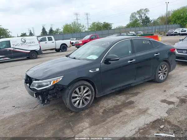 5XXGT4L3XJG268315 2018 KIA OPTIMA - Image 2