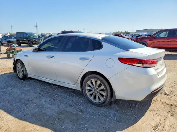 5XXGT4L3XJG268430 2018 KIA OPTIMA - Image 2