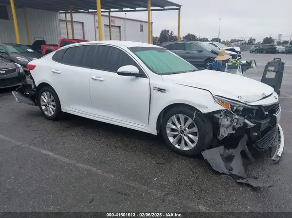5XXGT4L3XJG269710 2018 KIA OPTIMA - Image 1