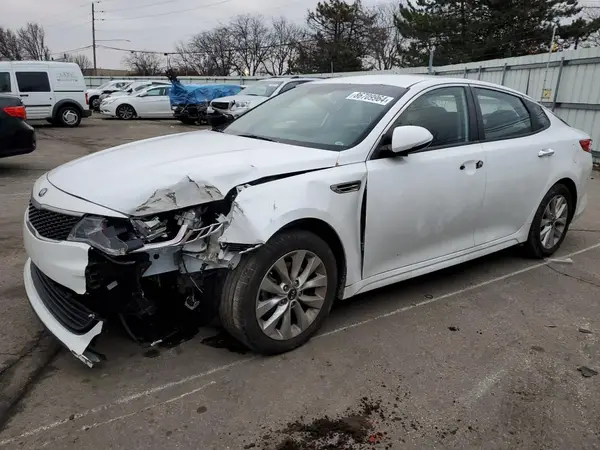 5XXGT4L3XJG272252 2018 KIA OPTIMA - Image 1