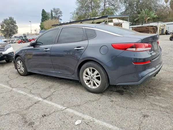 5XXGT4L3XKG275458 2019 KIA OPTIMA - Image 2