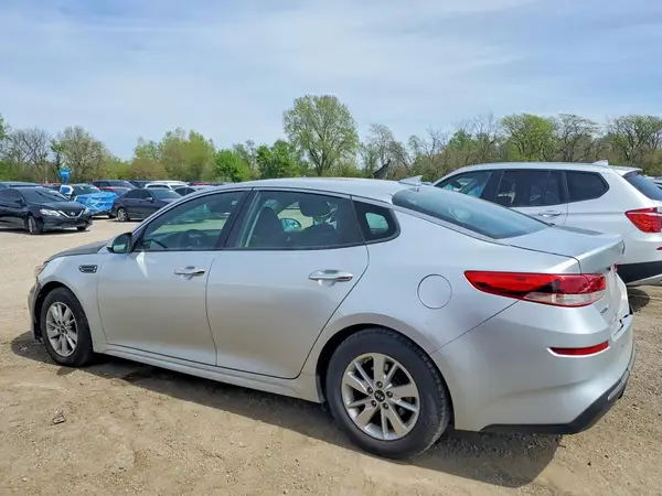 5XXGT4L3XKG275816 2019 KIA OPTIMA - Image 2