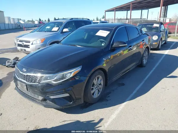 5XXGT4L3XKG276318 2019 KIA OPTIMA - Image 2