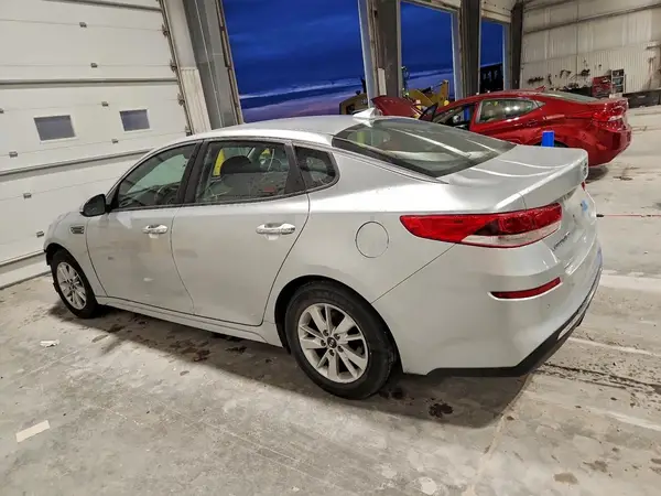 5XXGT4L3XKG277324 2019 KIA OPTIMA - Image 2