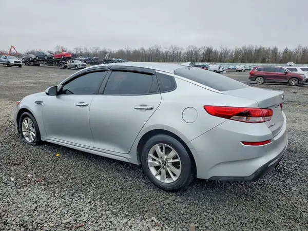 5XXGT4L3XKG277775 2019 KIA OPTIMA - Image 2