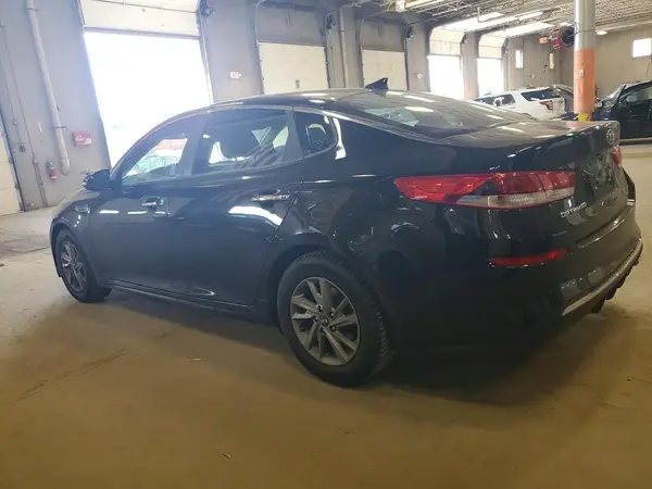 5XXGT4L3XKG281874 2019 KIA OPTIMA - Image 2