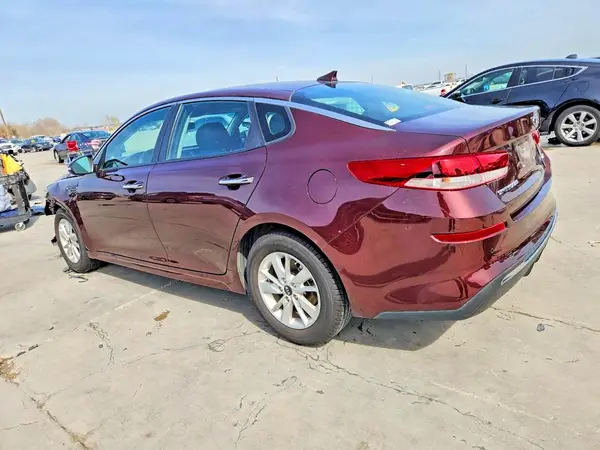5XXGT4L3XKG282815 2019 KIA OPTIMA - Image 2