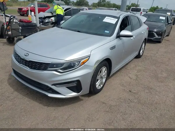 5XXGT4L3XKG284578 2019 KIA OPTIMA - Image 2