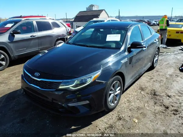 5XXGT4L3XKG284838 2019 KIA OPTIMA - Image 2