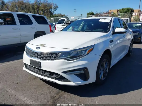 5XXGT4L3XKG287089 2019 KIA OPTIMA - Image 2