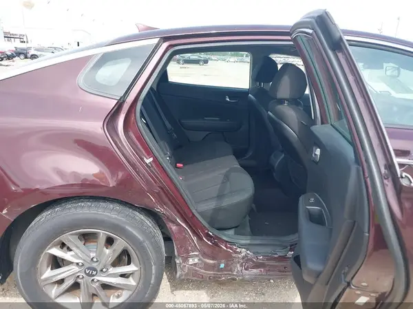 5XXGT4L3XKG291871 2019 KIA OPTIMA - Image 8