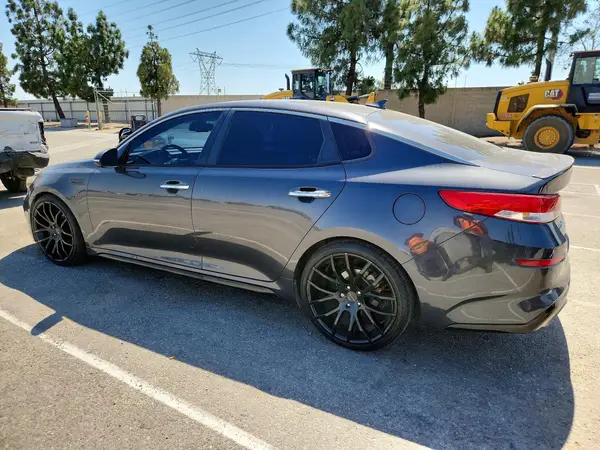 5XXGT4L3XKG293863 2019 KIA OPTIMA - Image 2
