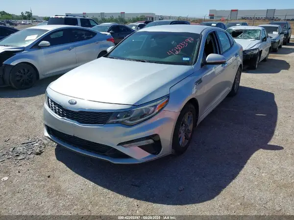 5XXGT4L3XKG294060 2019 KIA OPTIMA - Image 2