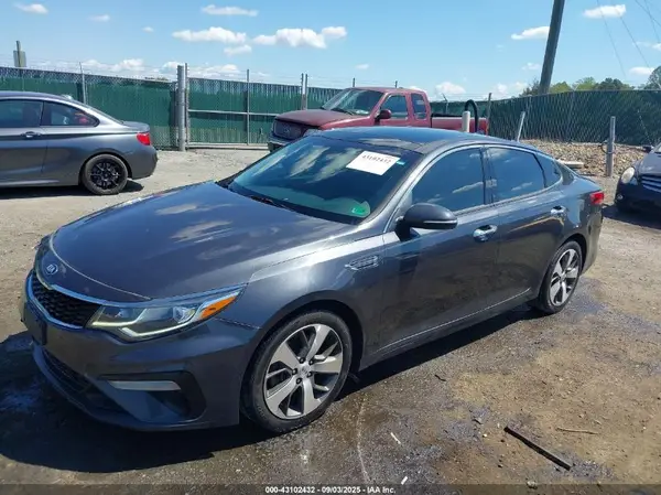5XXGT4L3XKG295063 2019 KIA OPTIMA - Image 2