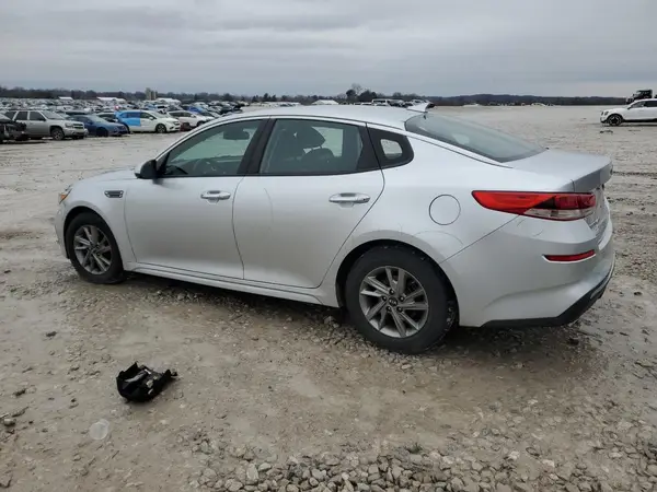5XXGT4L3XKG295502 2019 KIA OPTIMA - Image 2