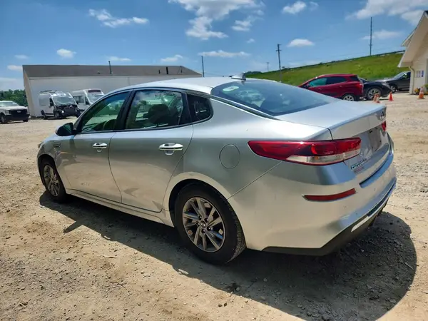 5XXGT4L3XKG296097 2019 KIA OPTIMA - Image 2