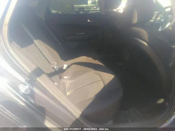 5XXGT4L3XKG302058 2019 KIA OPTIMA - Image 8
