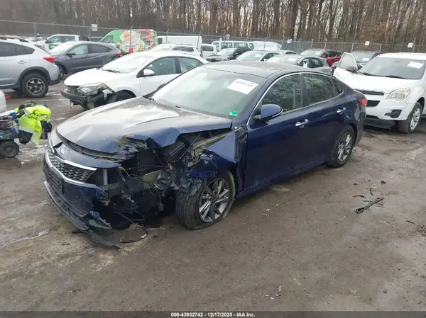 5XXGT4L3XKG304182 2019 KIA OPTIMA - Image 2