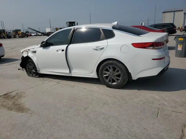 5XXGT4L3XKG307017 2019 KIA OPTIMA - Image 2