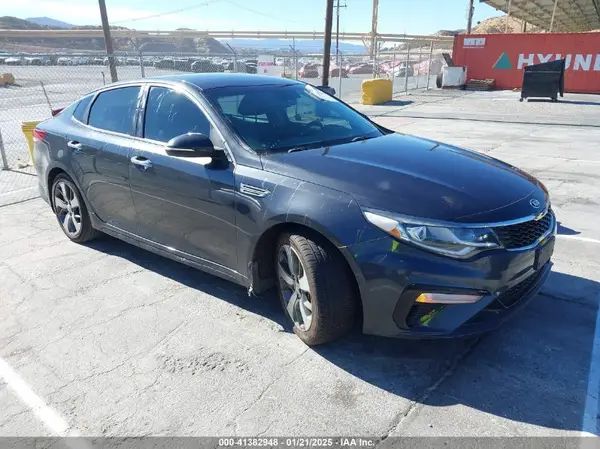 5XXGT4L3XKG313593 2019 KIA OPTIMA - Image 1