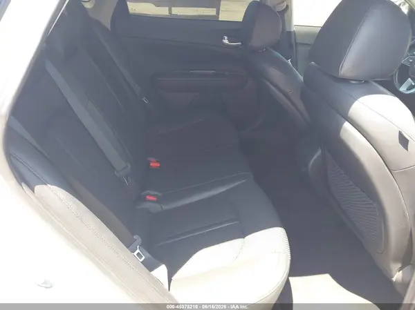 5XXGT4L3XKG318065 2019 KIA OPTIMA - Image 8