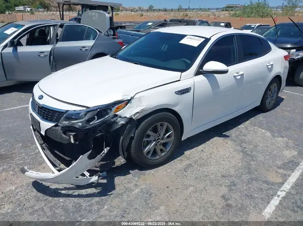 5XXGT4L3XKG318969 2019 KIA OPTIMA - Image 2