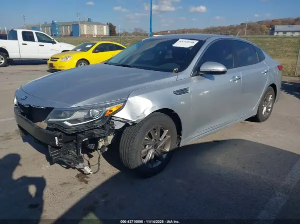 5XXGT4L3XKG324013 2019 KIA OPTIMA - Image 2