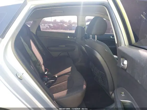 5XXGT4L3XKG324013 2019 KIA OPTIMA - Image 8
